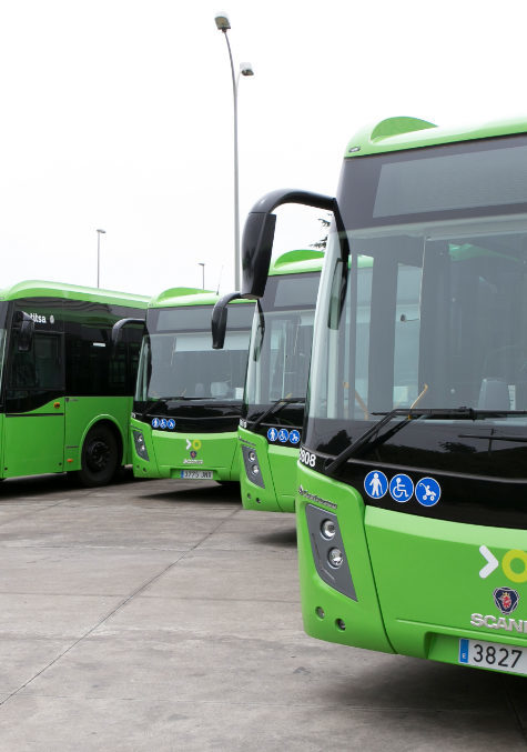 El Cabildo impulsa la electrificación del garaje de Los Rodeos y la incorporación de las primeras ocho guaguas 100% eléctricas