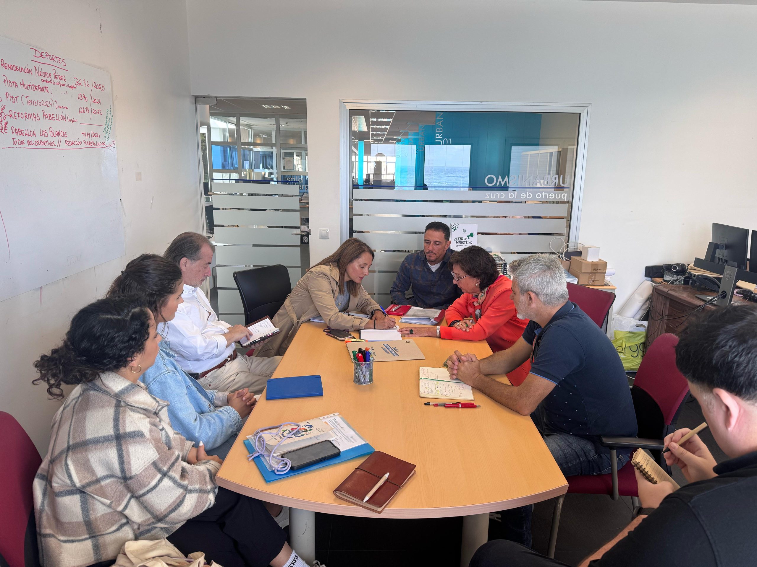 Sesión de trabajo comunidad energética del puerto de la cruz