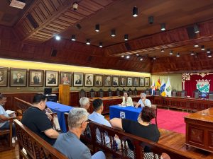 Puerto de la Cruz presenta su comunidad energética ante el Ayuntamiento