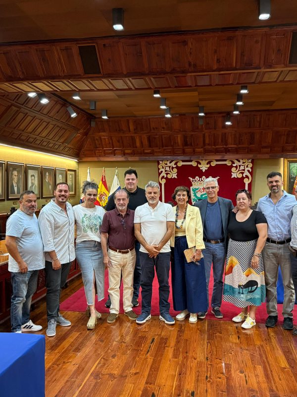 Puerto de la Cruz presenta su comunidad energética ante el Ayuntamiento
