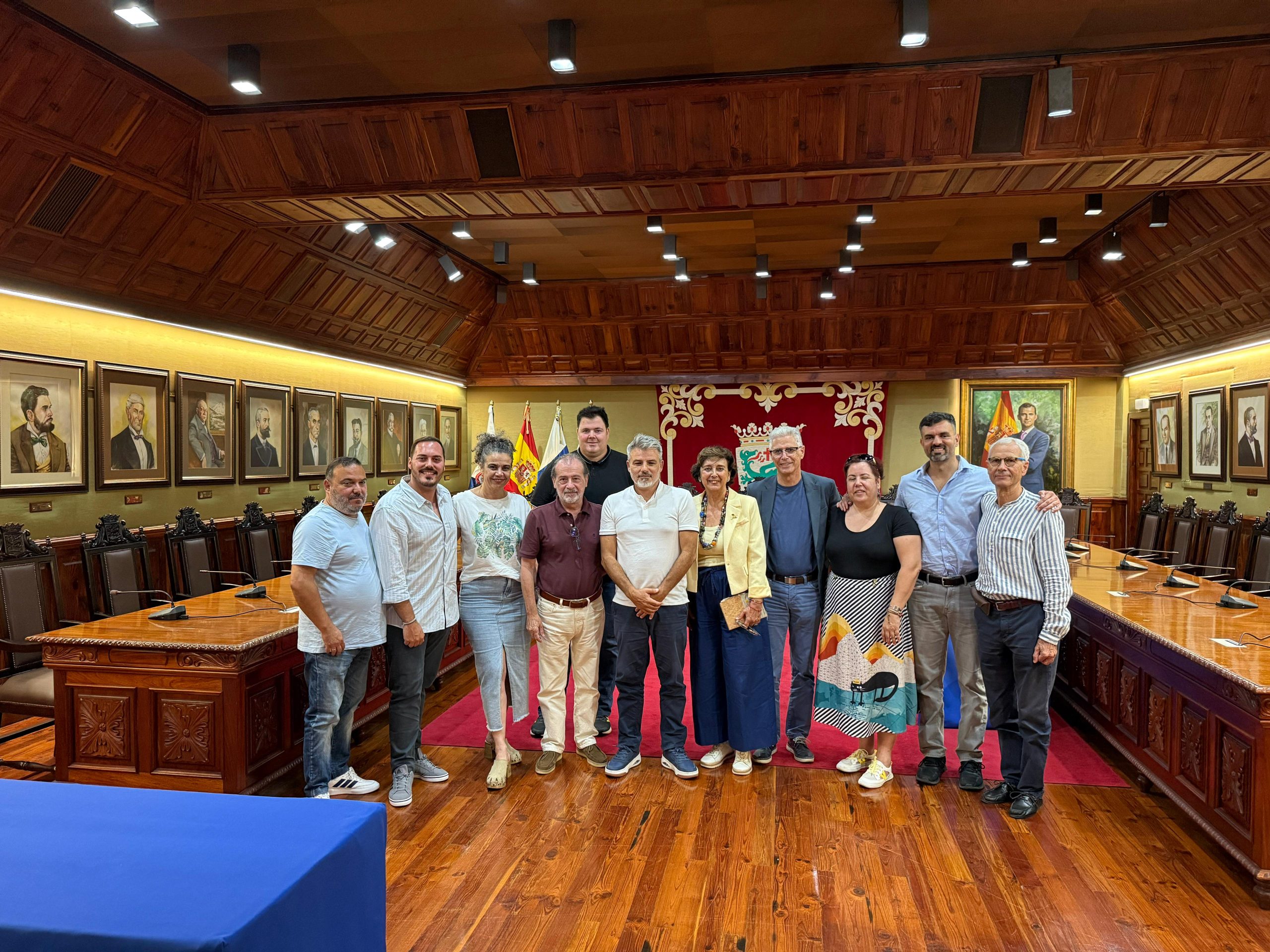 Puerto de la Cruz presenta su comunidad energética ante el Ayuntamiento