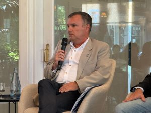 La OTE asiste a la presentación del informe 2025 sobre percepciones de la transición ecológica en Canarias